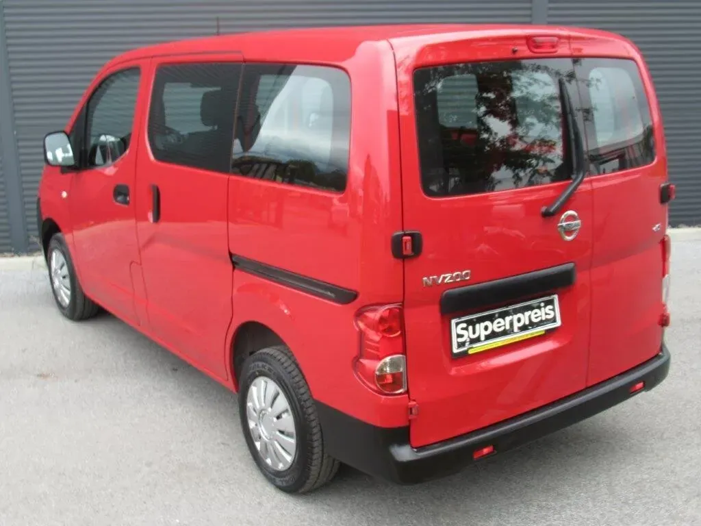 Nissan Nv200 2012 photo 3