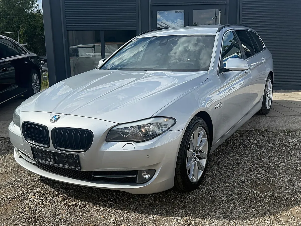 BMW 5 Series 2013 photo 2