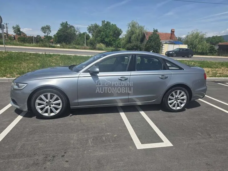 Audi A6 2012 photo 2