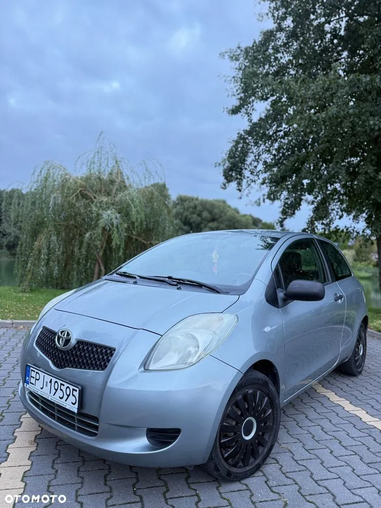 Toyota Yaris 2007 photo 3