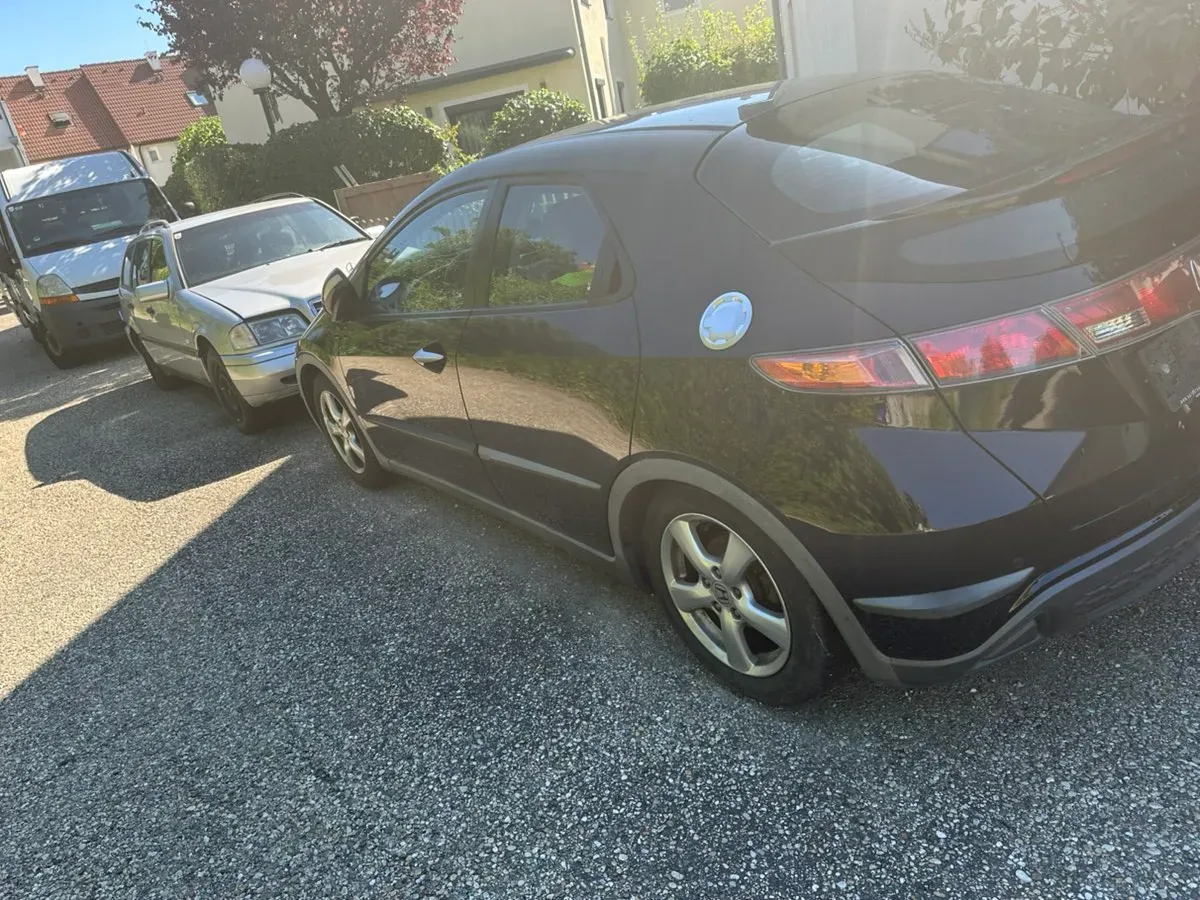 Honda Civic 2007 photo 3