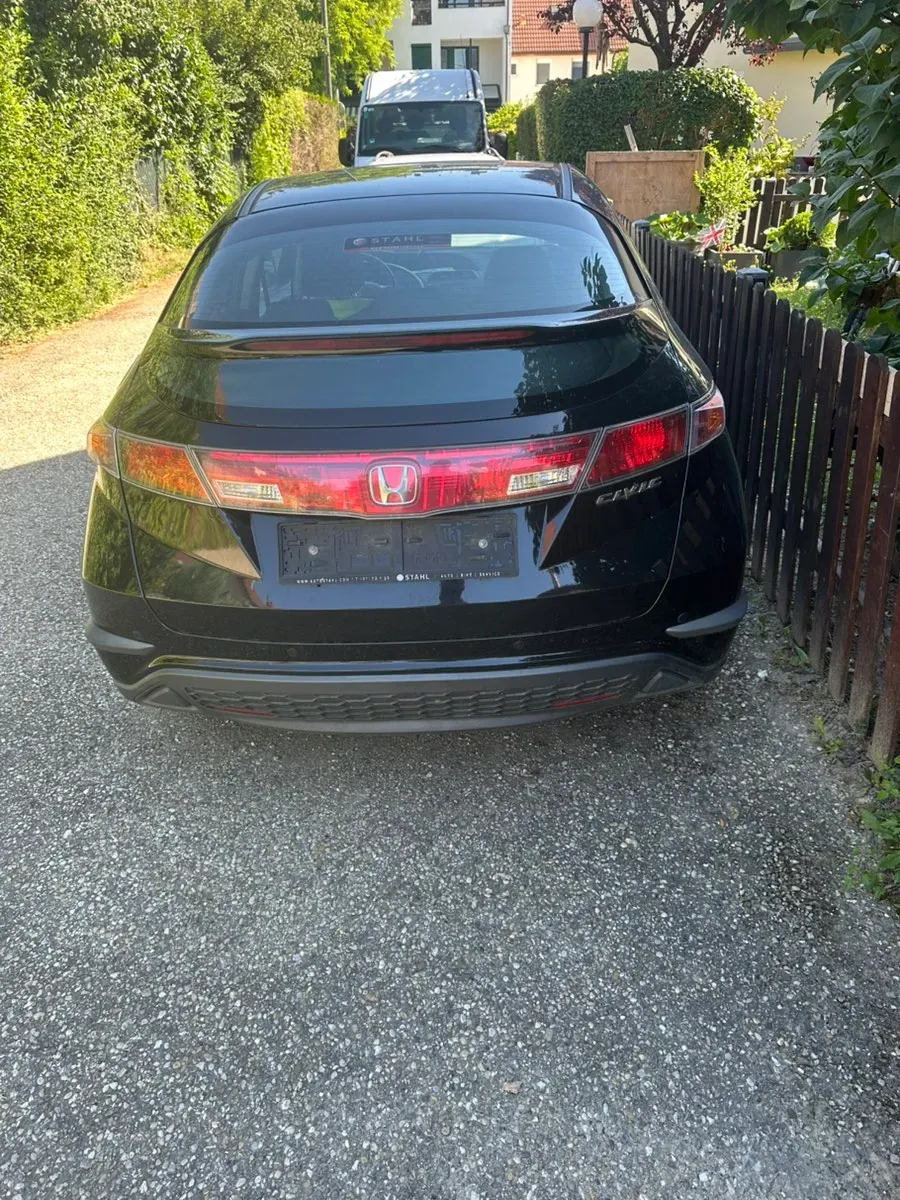 Honda Civic 2007 photo 2