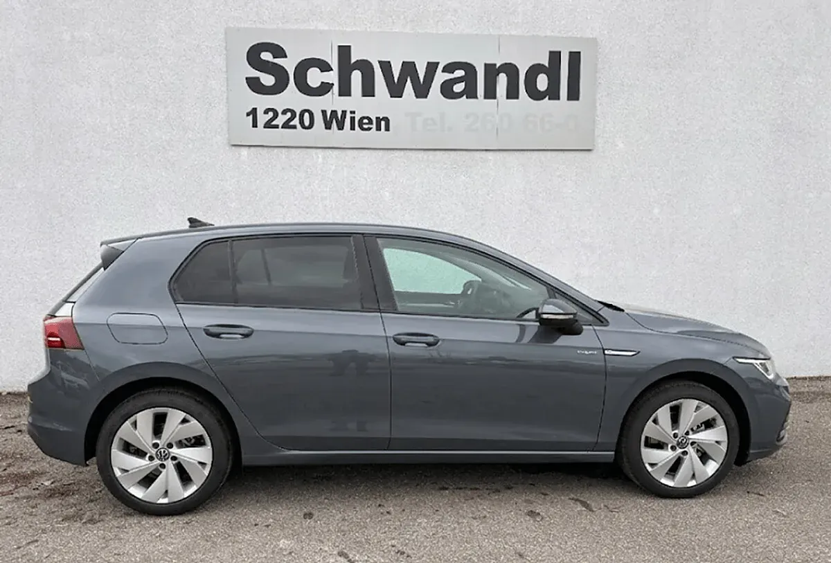 Volkswagen Golf 2026 photo 3