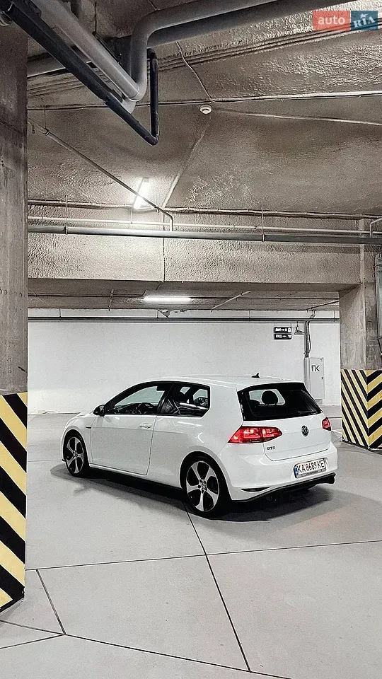Volkswagen Golf Gti 2015 photo 3