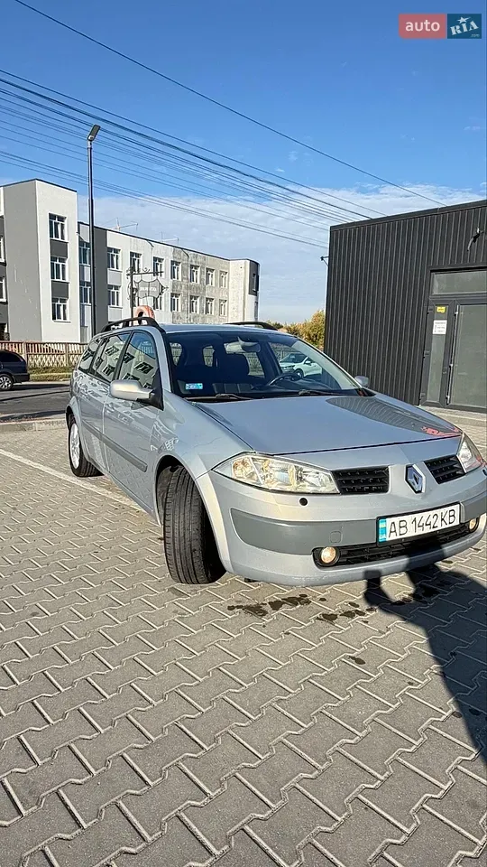 Renault Megane 2004 photo 2