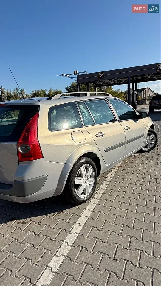 Renault Megane 2004 photo 4