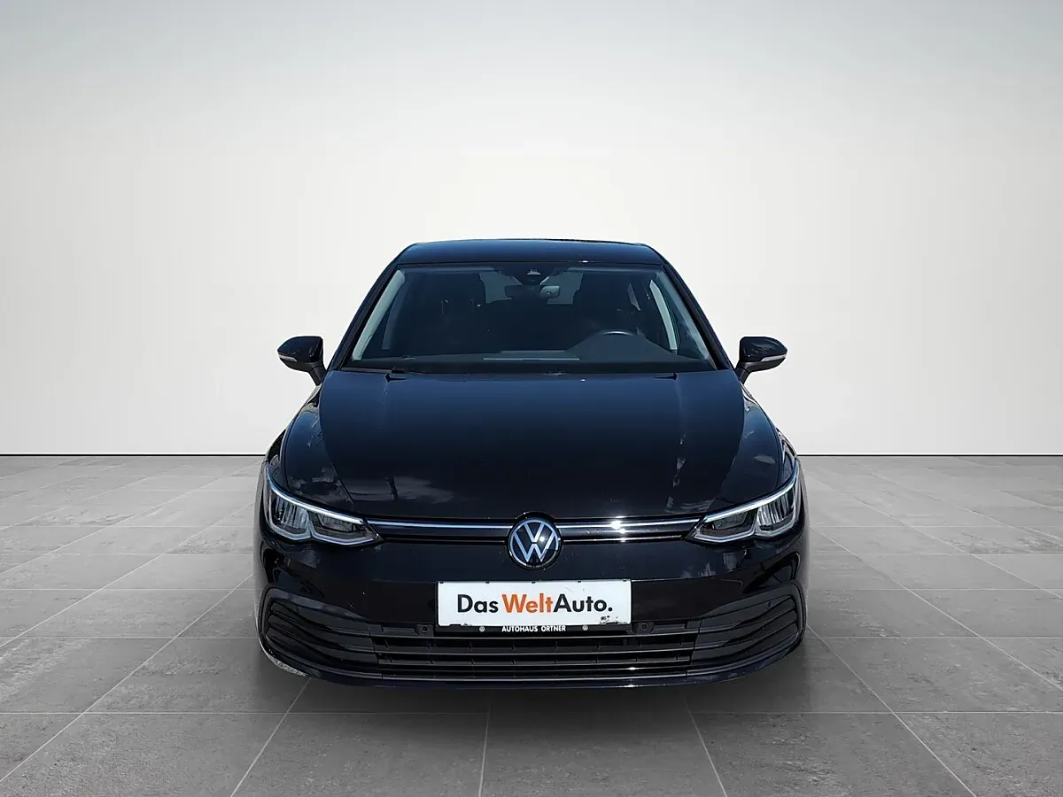 Volkswagen Golf 2024 photo 2