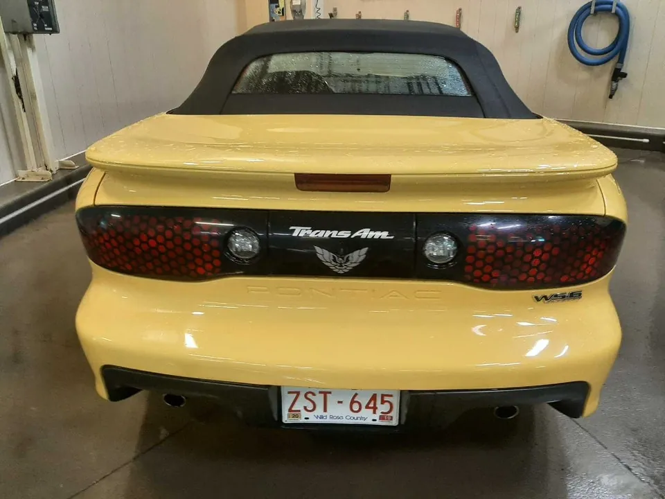 Pontiac Firebird 2002 photo 3