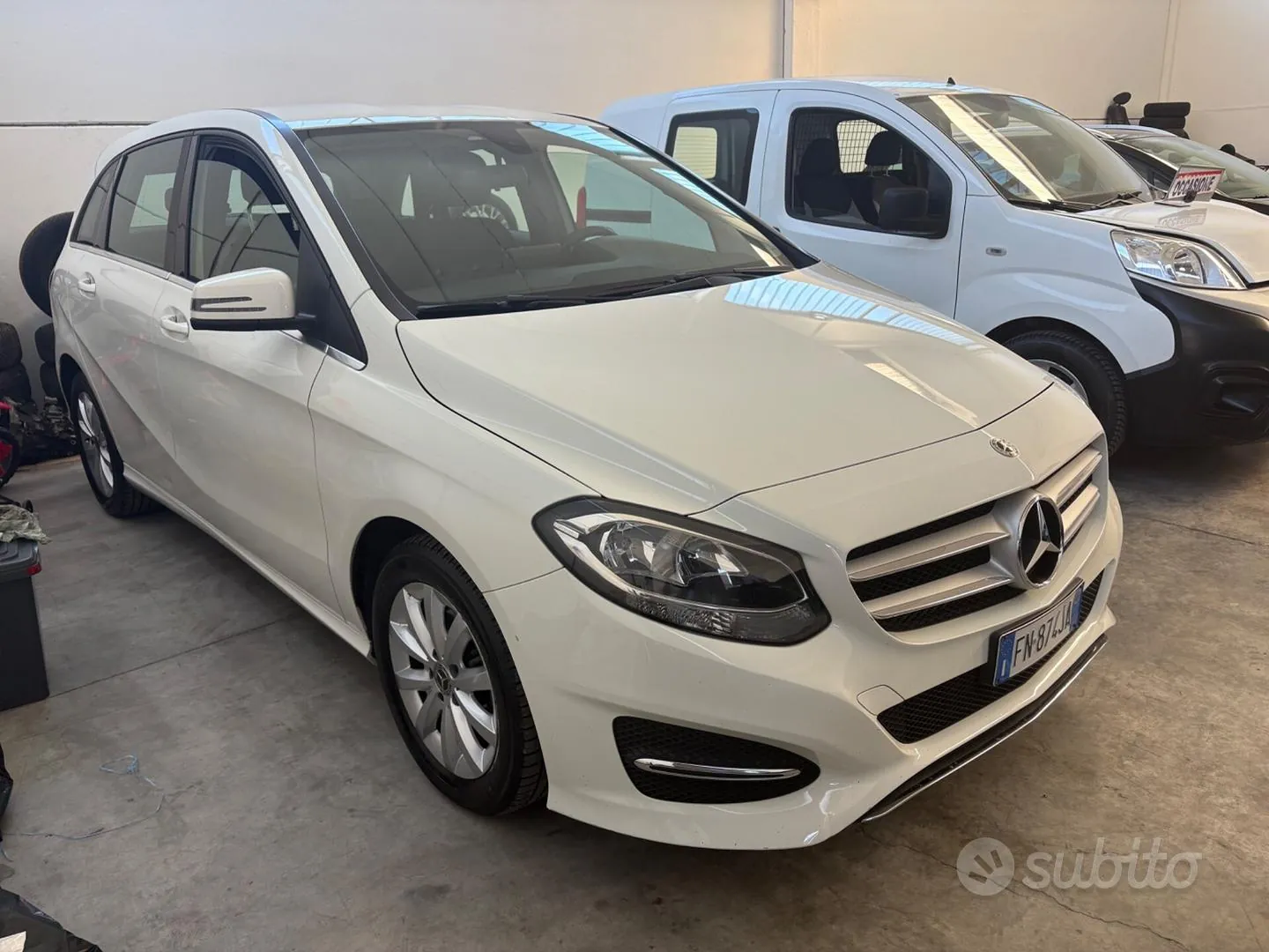 Mercedes-Benz A 180 2018 photo 2
