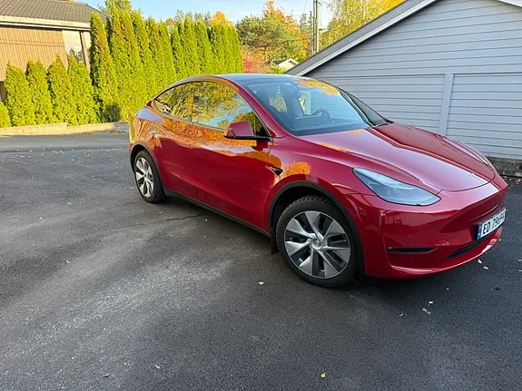 Tesla Model Y 2022 photo 3