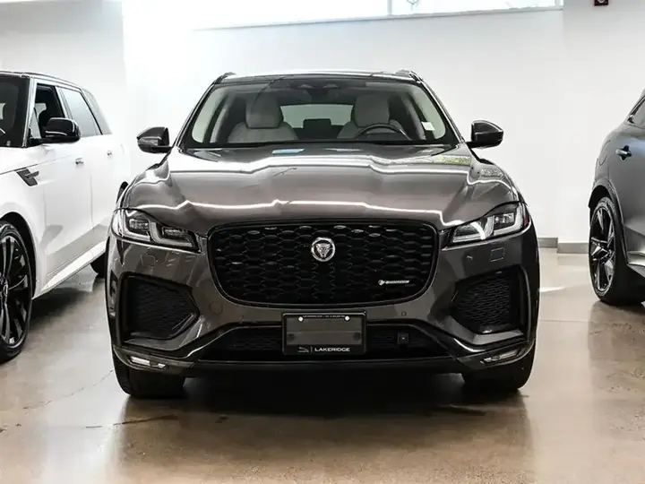Jaguar F-Pace 2023 photo 4