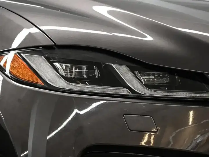Jaguar F-Pace 2023 photo 3