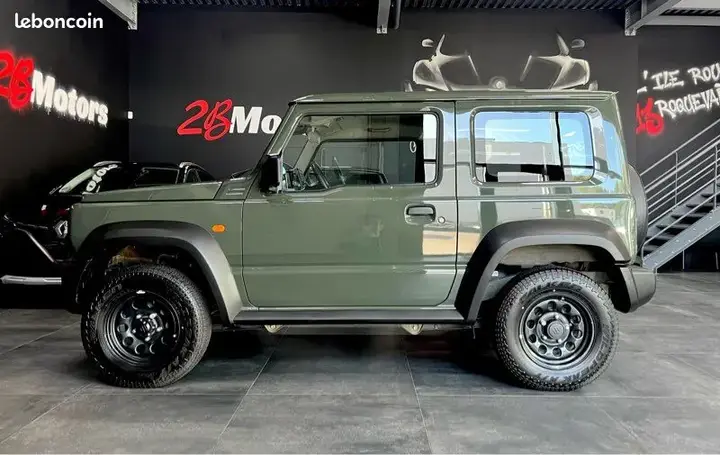 Suzuki Jimny 2023 photo 4