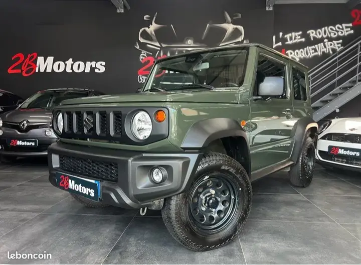 Suzuki Jimny 2023 photo 2