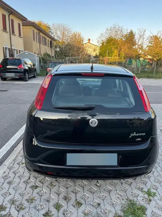 Fiat Grande Punto 2007 photo 4
