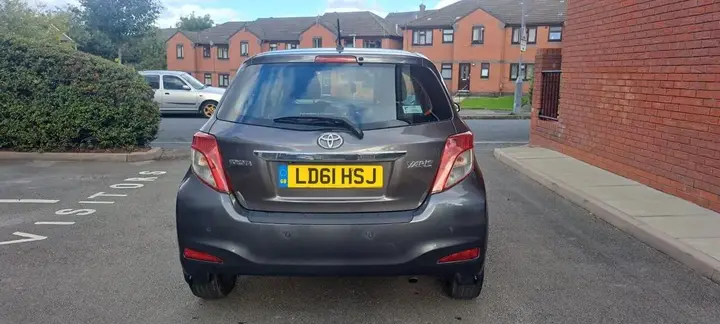 Toyota Yaris 2011 photo 4