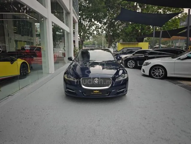 Jaguar Xj