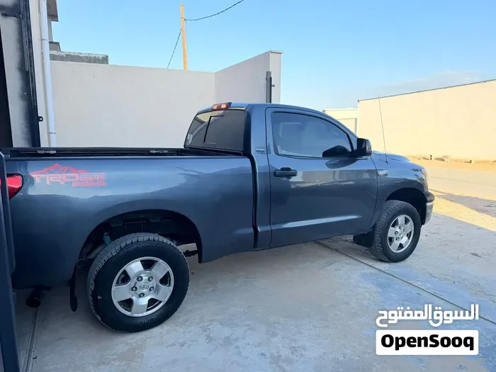 Toyota Tundra 2010 photo 4
