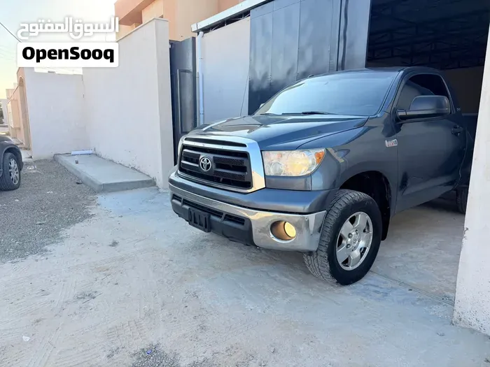 Toyota Tundra 2010 photo 2