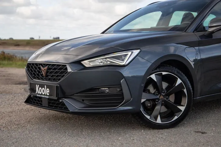 Cupra Leon 2023 photo 3