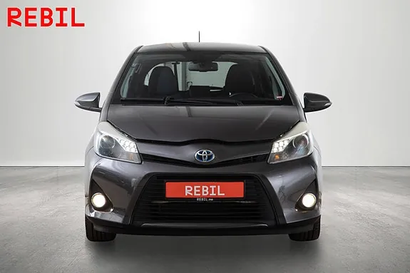 Toyota Yaris 2014 photo 3