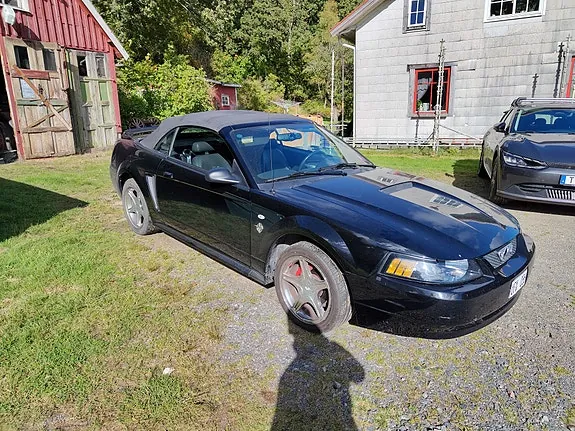 Ford Mustang 1999 photo 4