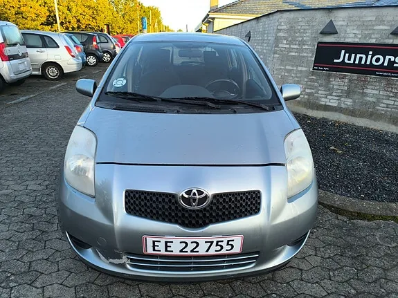 Toyota Yaris 2006 photo 3