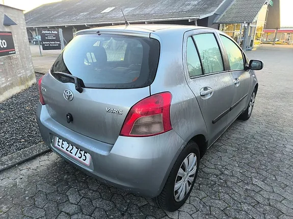 Toyota Yaris 2006 photo 5