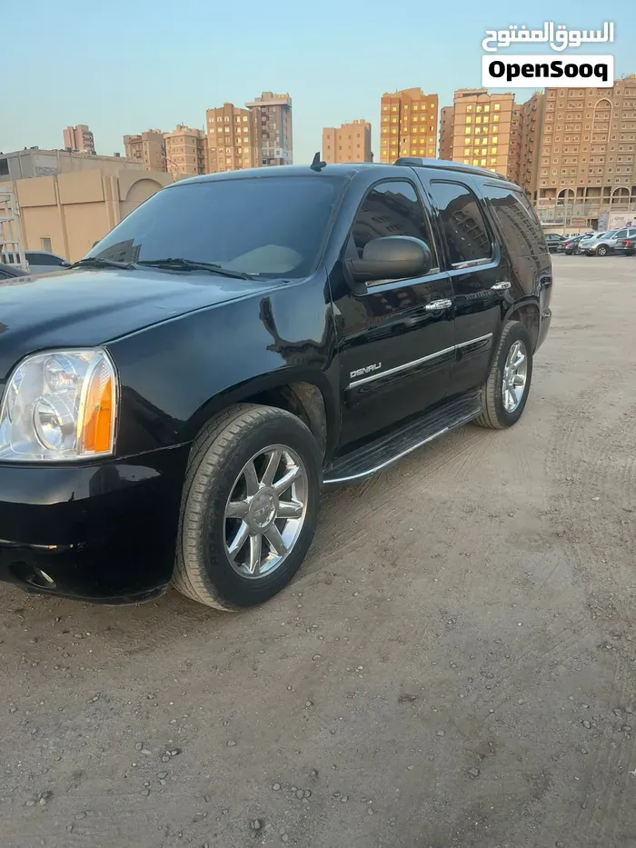 GMC Yukon 2008 photo 2