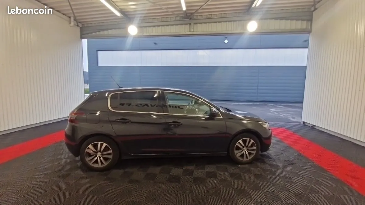 Peugeot 308 2020 photo 4