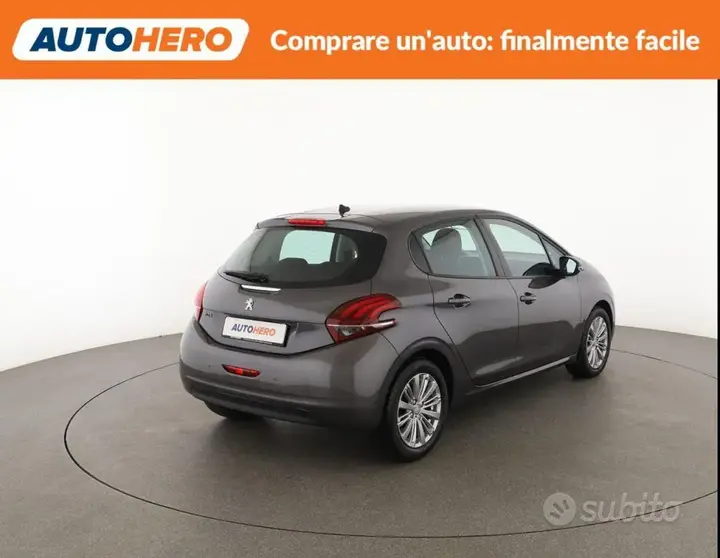 Peugeot 208 2019 photo 5