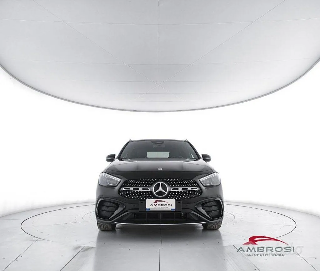 Mercedes-Benz Gla 2024 photo 5