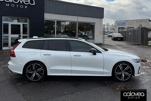 Volvo V60 2020 photo 2