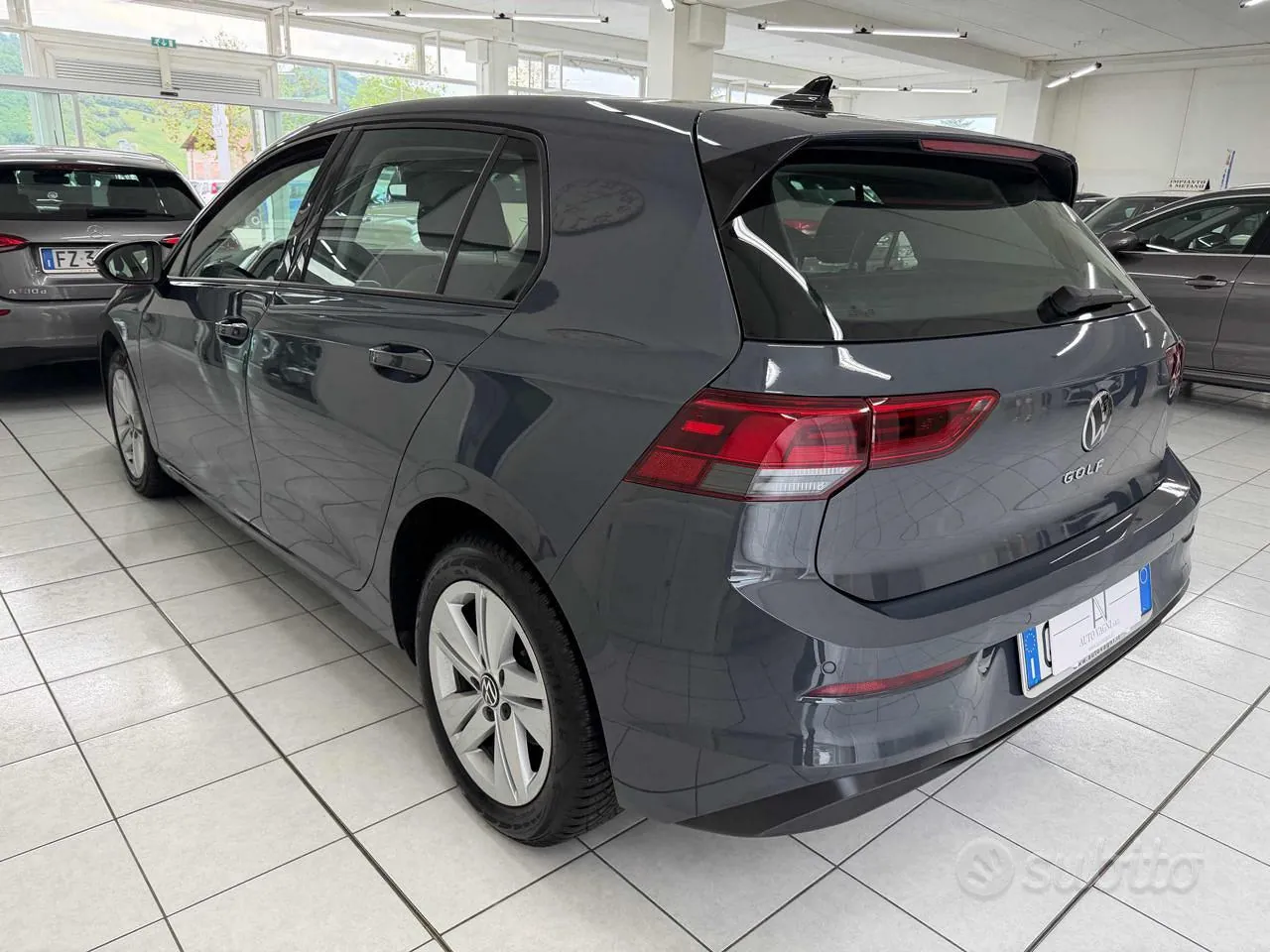 Volkswagen Golf 2021 photo 2