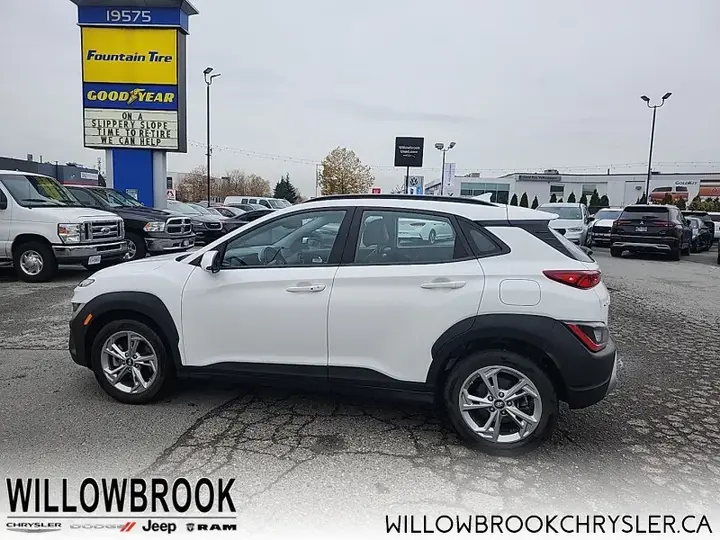 Hyundai Kona 2023 photo 4