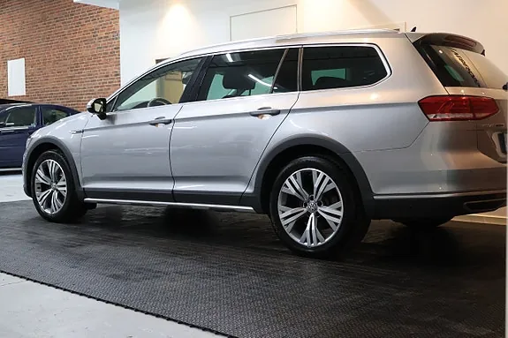 Volkswagen Passat Alltrack 2018 photo 4