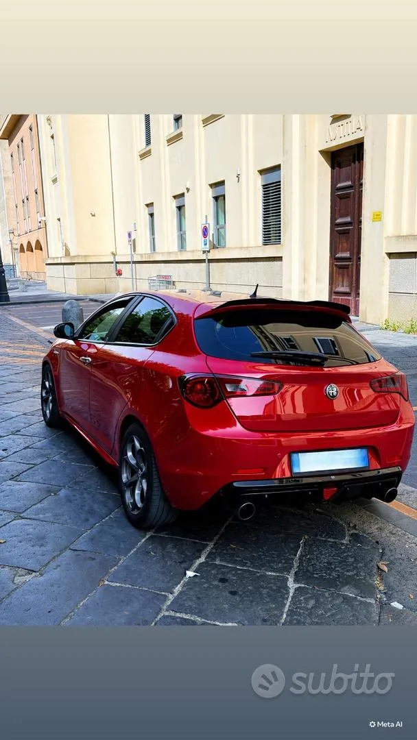 Alfa Romeo Giulietta 2011 photo 3