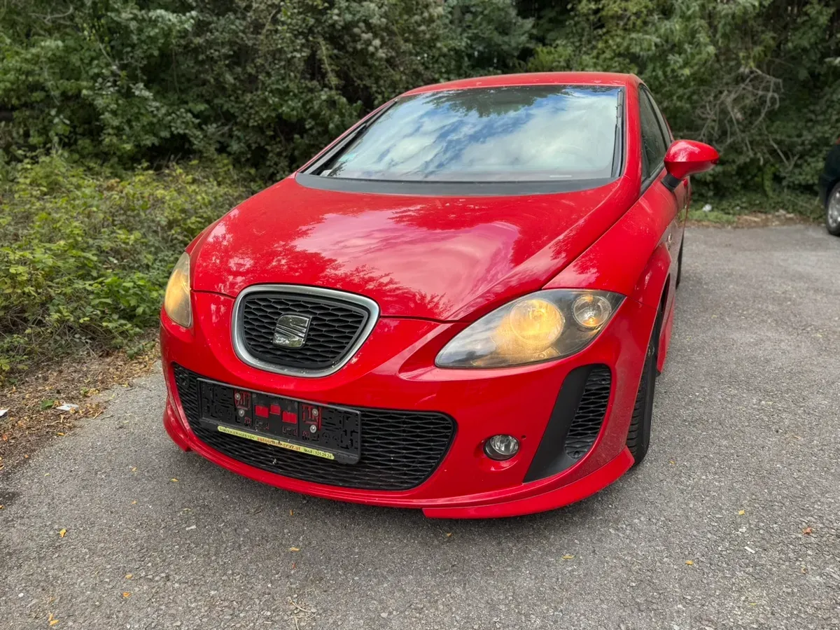 Seat Leon 2012 photo 3