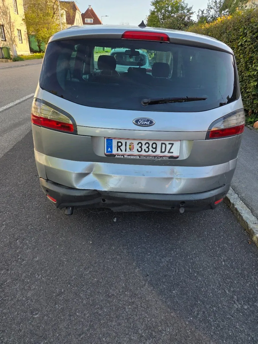 Ford S-Max 2007 photo 2