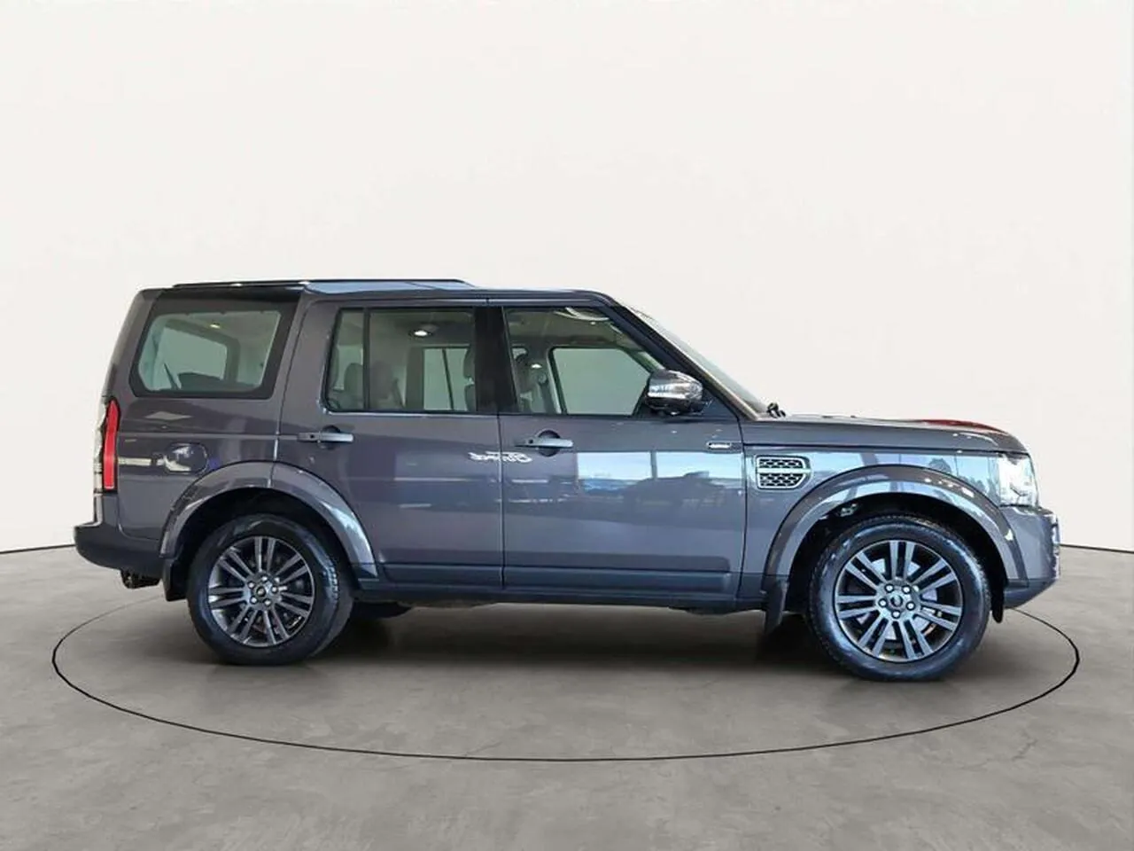 Land Rover Discovery 4 2016 photo 2
