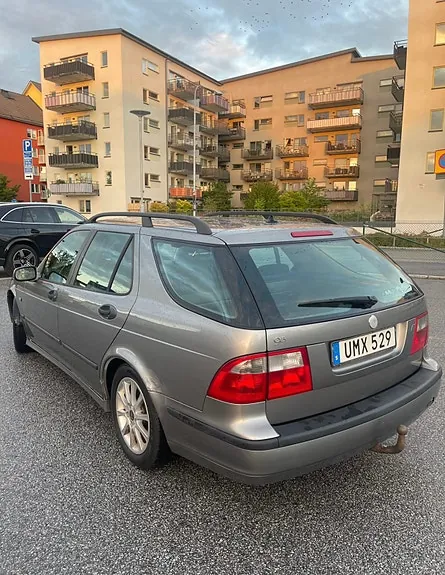 Saab 9-5 2004 photo 2