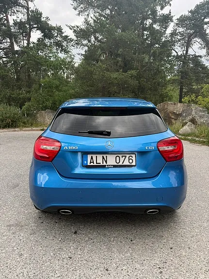 Mercedes-Benz A180 2014 photo 3