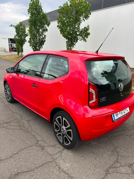 Volkswagen Up