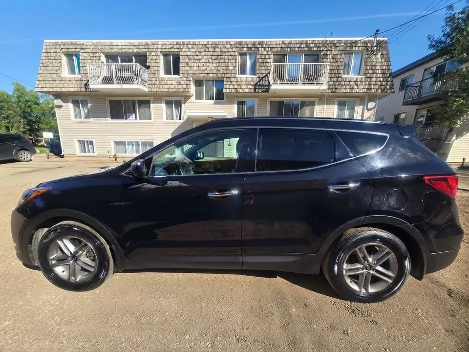 Hyundai Santa Fe 2018 photo 2