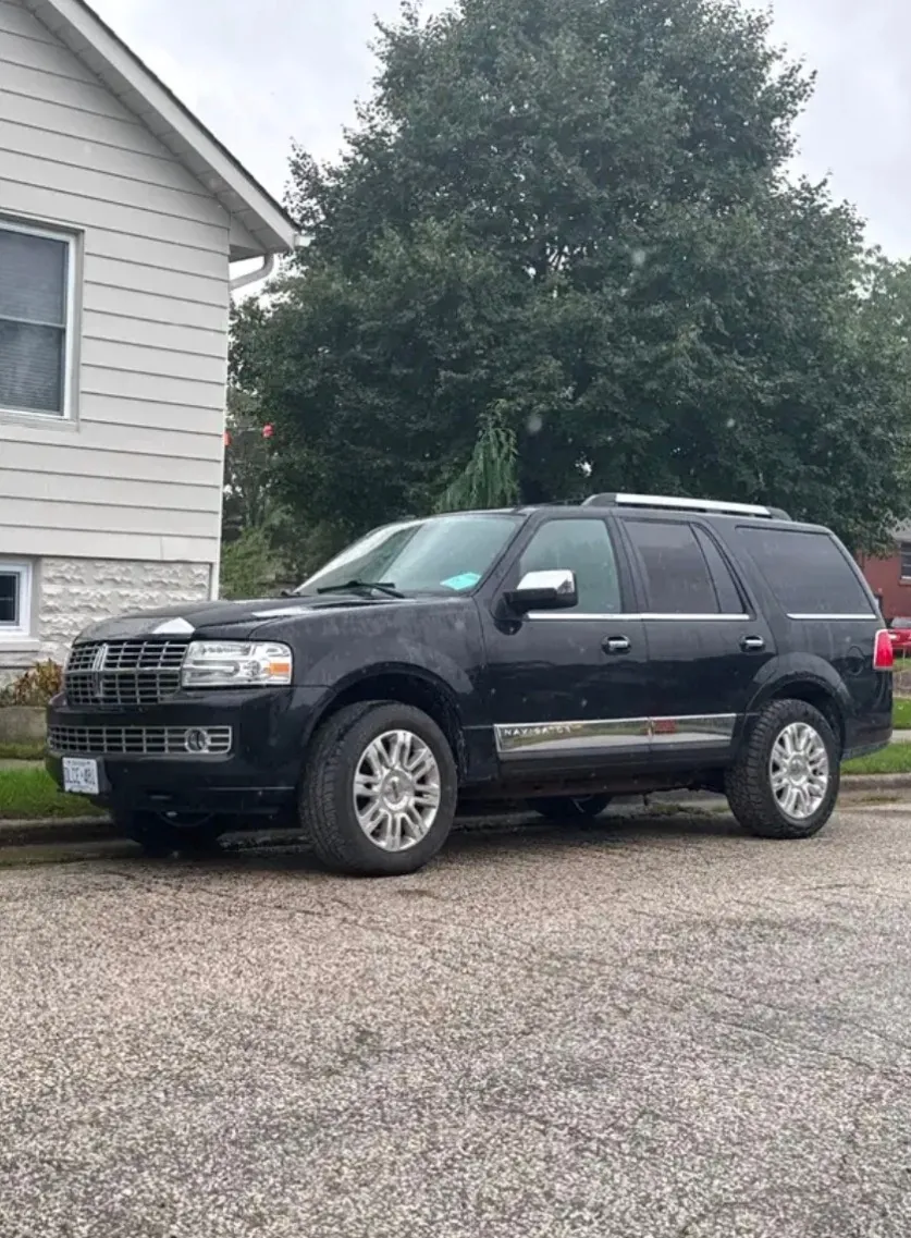 Lincoln Navigator