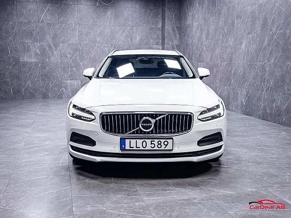 Volvo V90 2022 photo 2