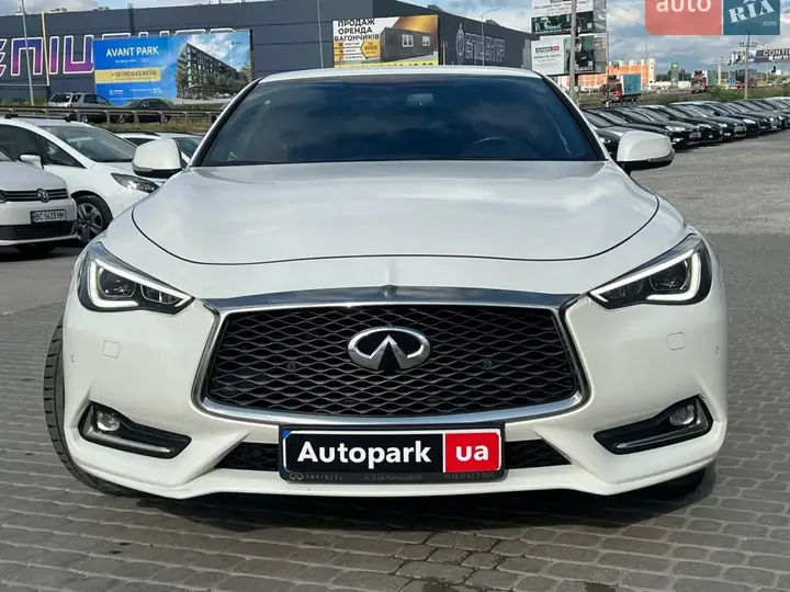 Infiniti Q60 2021 photo 2
