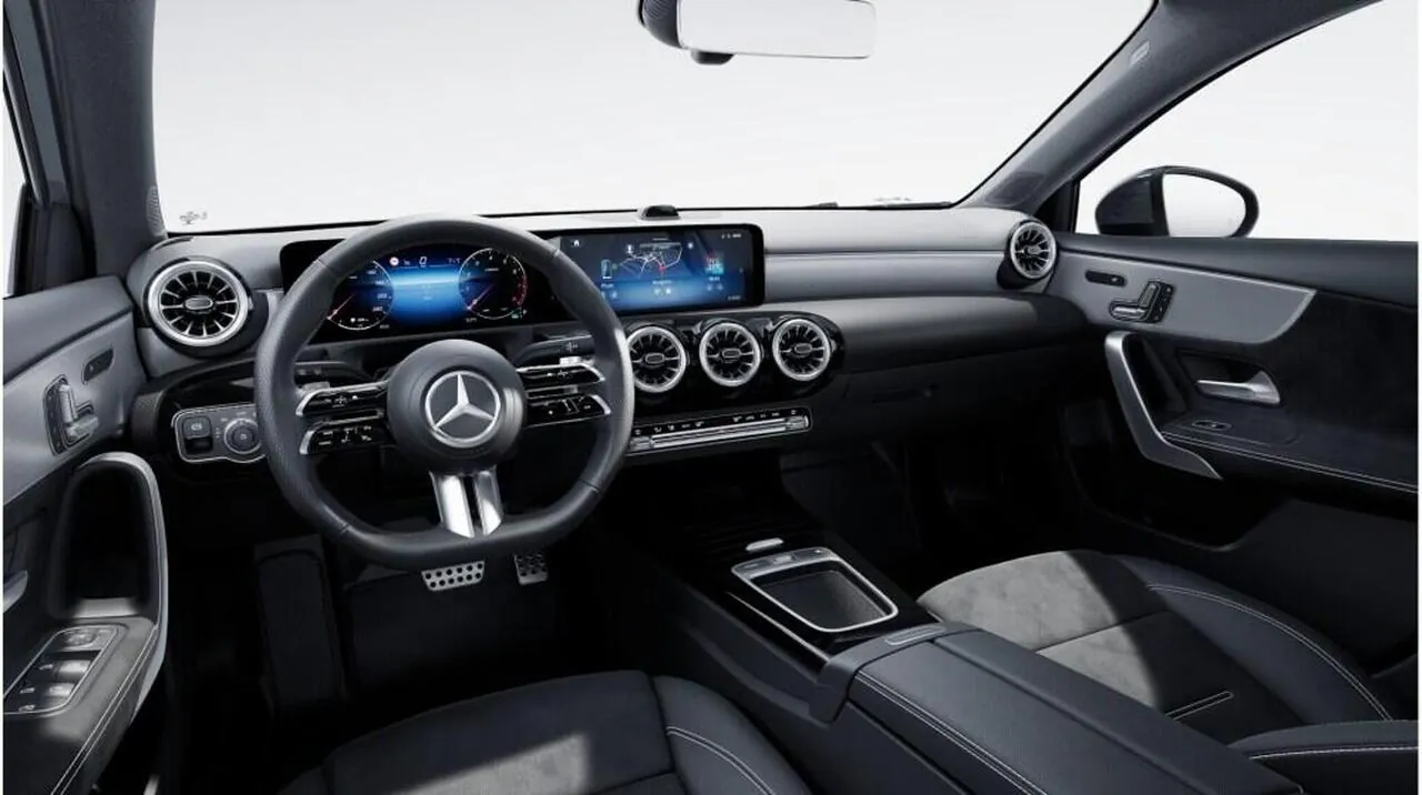 Mercedes-Benz A-Class photo 5