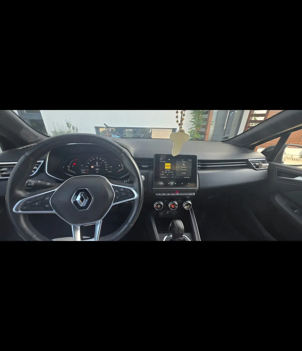 Renault Clio 2021 photo 2