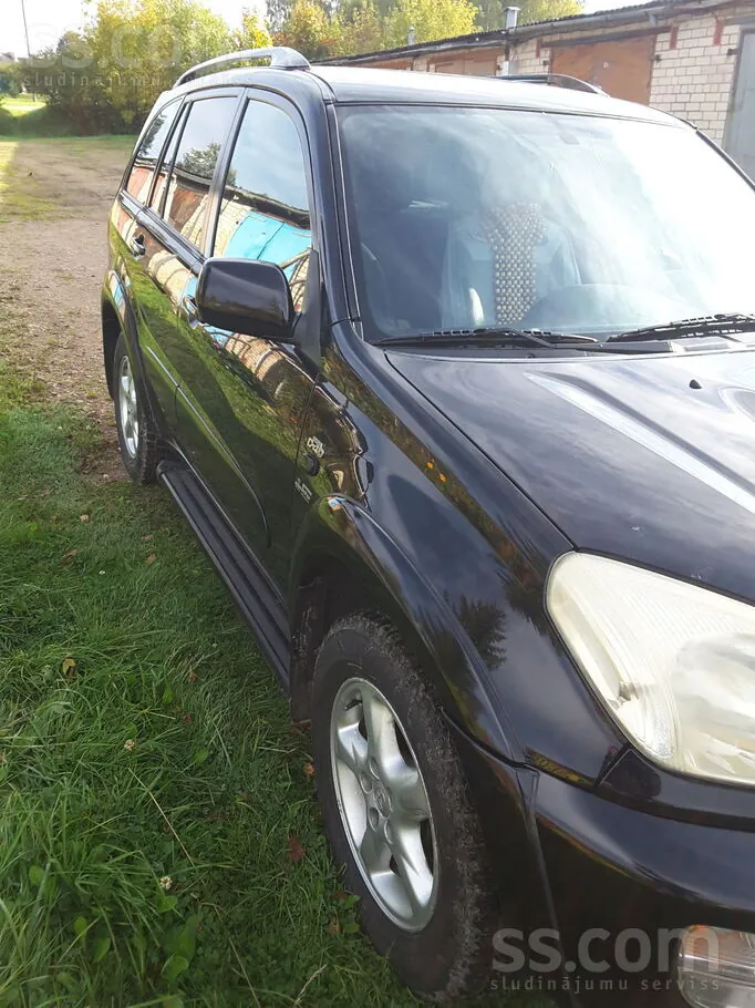 Toyota Rav 4 2003 photo 4